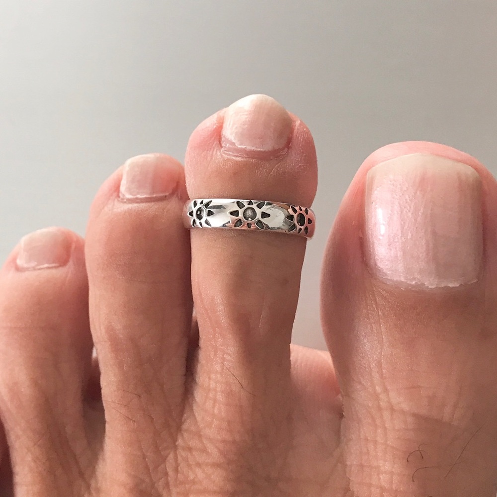 Sterling Silver Sun Toe Ring, Sun Ring, Boho Ring